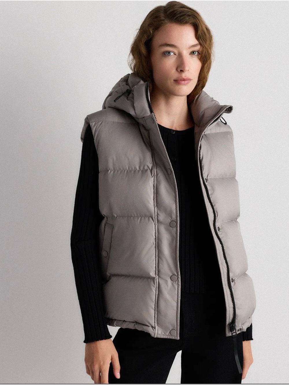 Quince Women’s Down Puffer Vest Hooded Taupe Gray Goose Down Size L